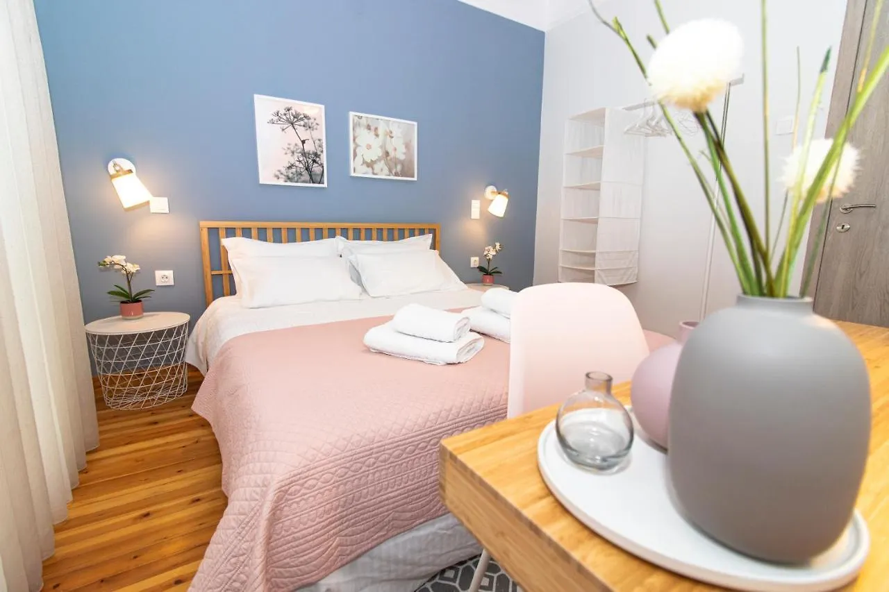 Large, Sunny, Modern Apartment Fully Renovated, Next To Agia Sofia Thessaloniki