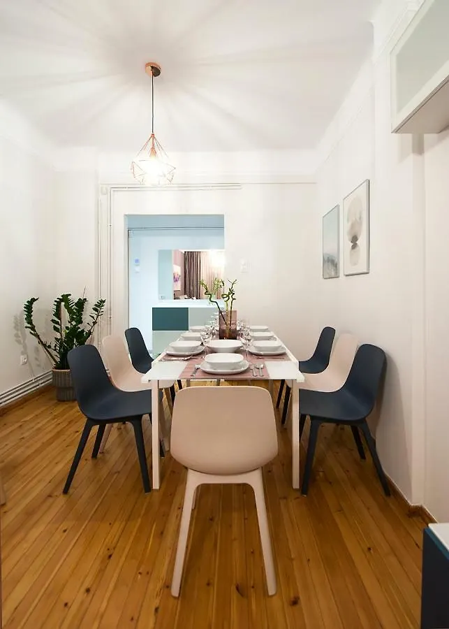 Large, Sunny, Modern Apartment Fully Renovated, Next To Agia Sofia Thessaloniki