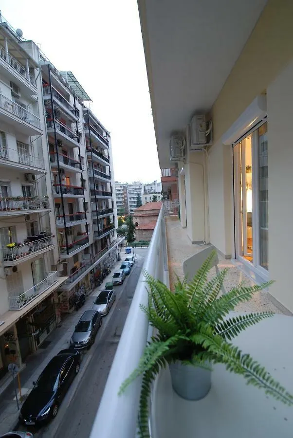 Large, Sunny, Modern Apartment Fully Renovated, Next To Agia Sofia Thessaloniki